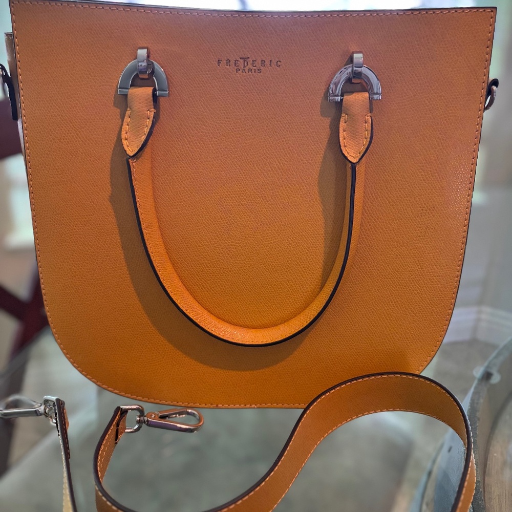 Mustard purse